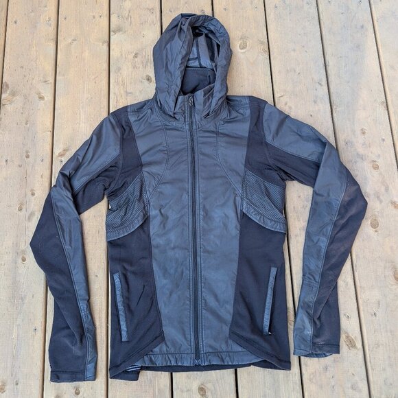 Lululemon Black Hooded Full Zip Jacket Size 8 Athletic Workout Running - Picture 1 of 11